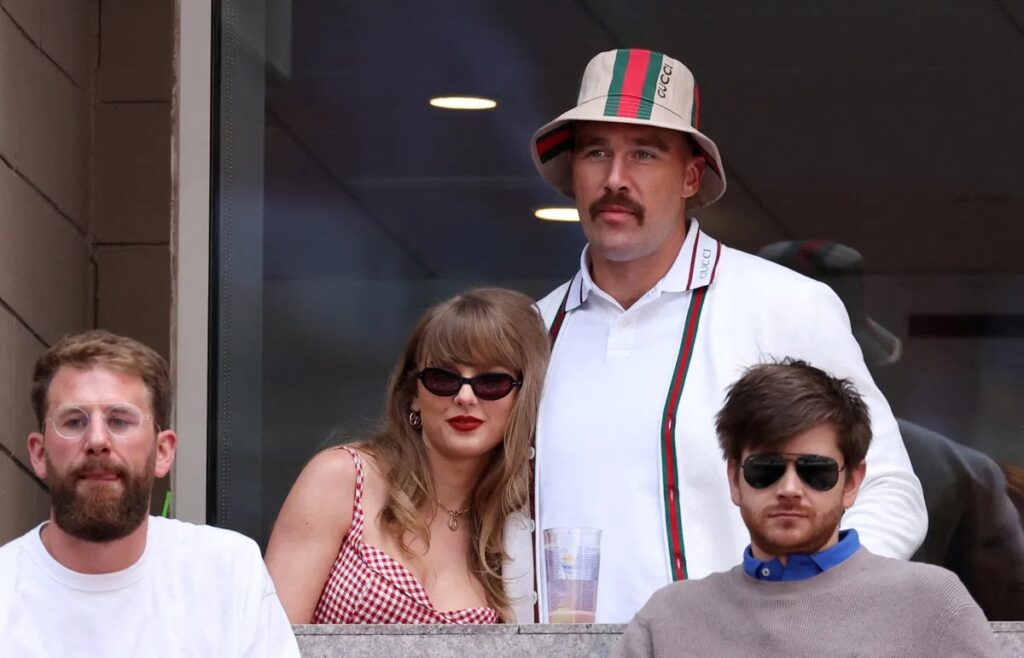 Taylor Swift Travis Kelce at a game